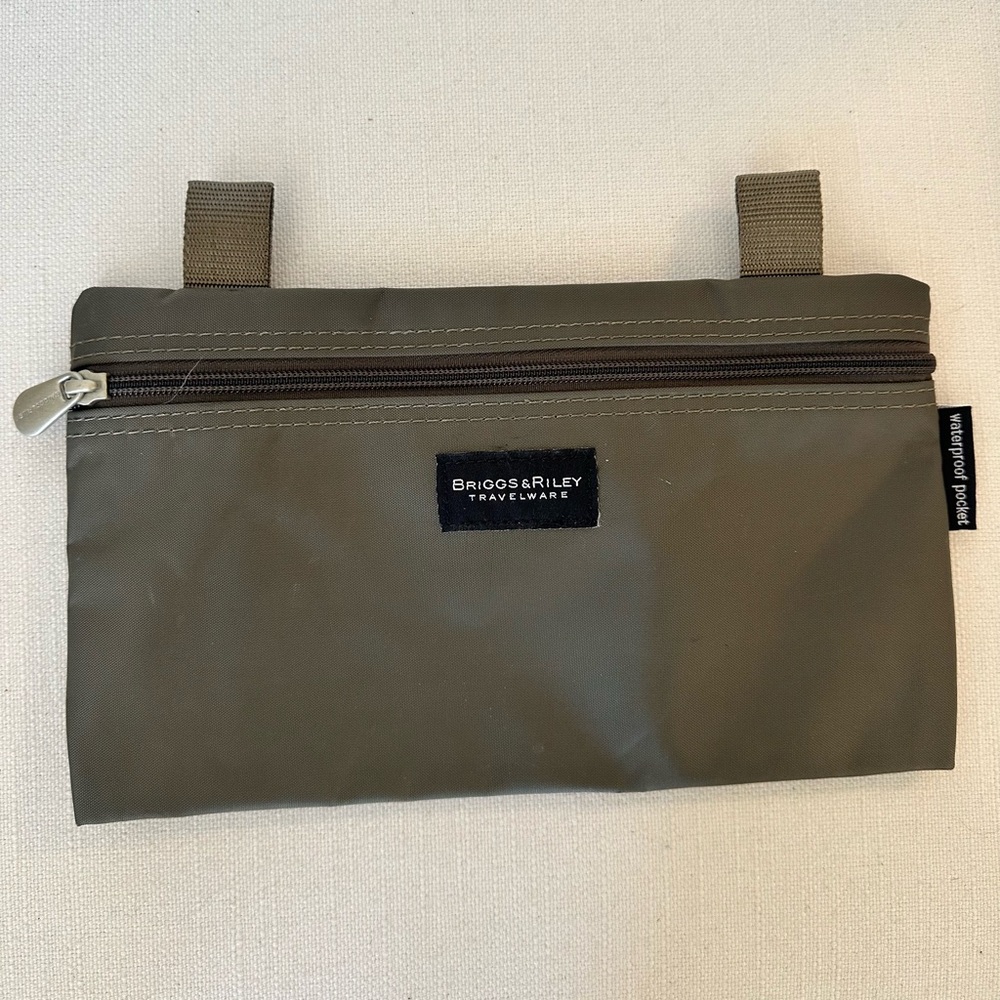 Briggs & Riley Green Waterproof Pouch Clutch with Durable Design